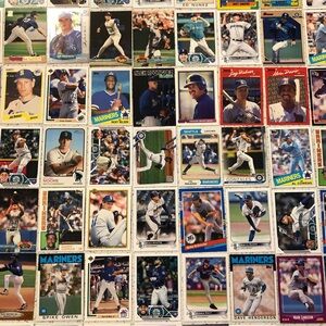 70 Seattle Mariners baseball cards Griffey Johnson Arod Raleigh Johnson Gilbert